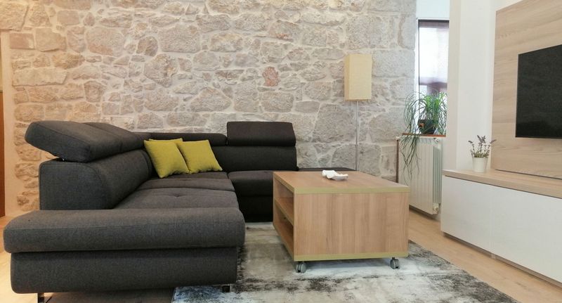 Apartman pro 5 os. se 3 ložnicemi - Apartment Julija Vodice, foto 1