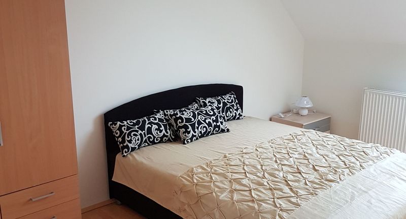 Apartman s klimatizací pro 4 os. se 2 ložnicemi v podkroví (s možností přistýlky) - Biserka Apartman Pécs, foto 1