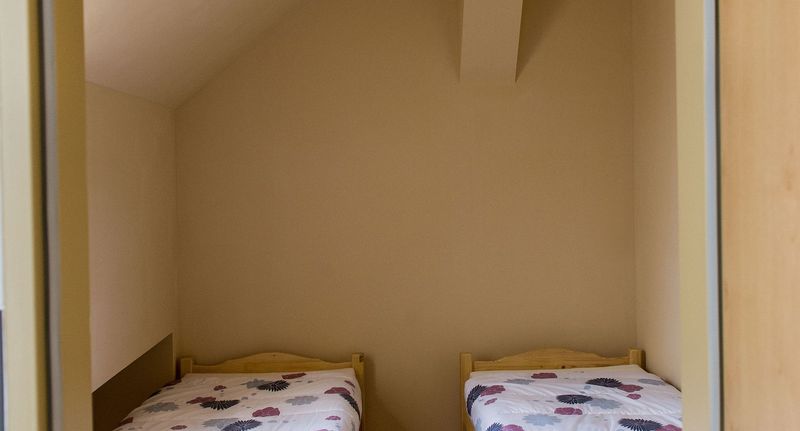 Pokoj pro 2 os. - Zsidó Hitközség Hostel Debrecen, foto 1
