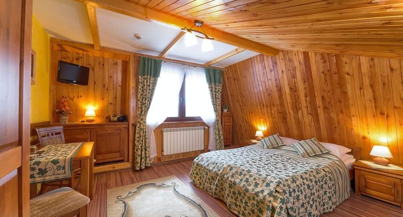 Pokoj s manželskou postelí - Willa Roztoka Bukowina Tatrzańska, foto 1