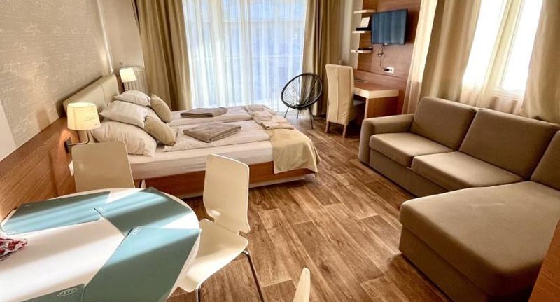 Business Apartman s manželskou postelí s 1 ložnicí s výhledem na jezero - Wellness Apartmanok Velence, foto 1