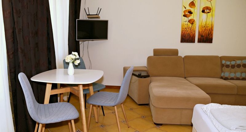 Apartman pro 4 os. s 1 ložnicí (s možností přistýlky) - Makotel Apartmanház Makó, foto 1