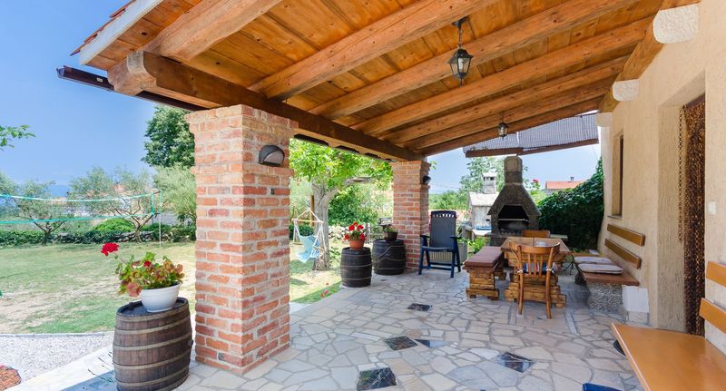 Rekreační dům (jako celek) pro 5 os. - House Poljica with a pool, foto 1