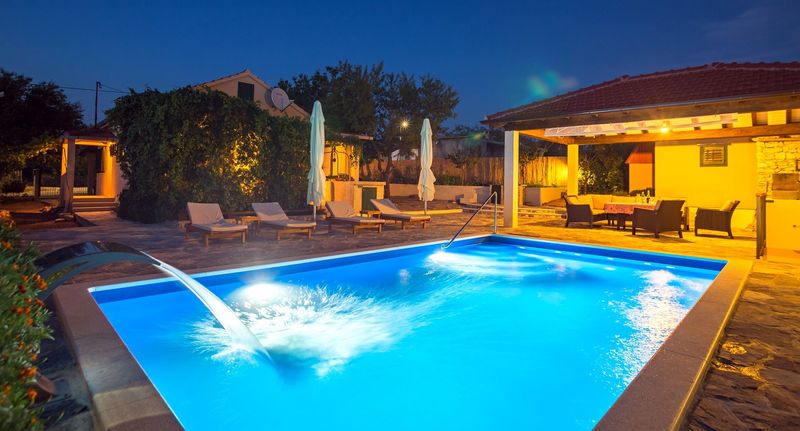 Apartman s klimatizací s terasou pro 6 os. se 2 ložnicemi K-12617 - Family Friendly House With A Swimming Pool Dugobabe, Zagora - 12617 Dugobabe, foto 1