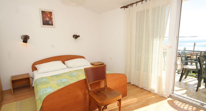 Pokoj s klimatizací s balkónem pro 3 os. S-8223-e - Rooms By The Sea Pašman - 8223, foto 1