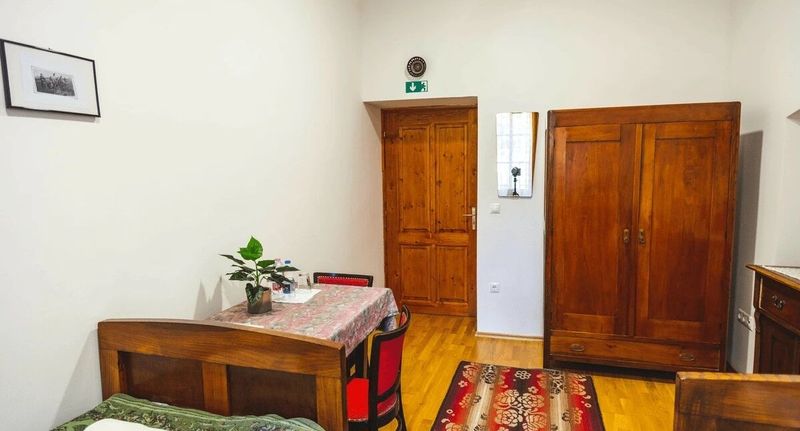 Pokoj se společnou koupelnou se společnou kuchyňkou pro 2 os. - Tolnay Kúria és Vendégház Nagygörbő, foto 1