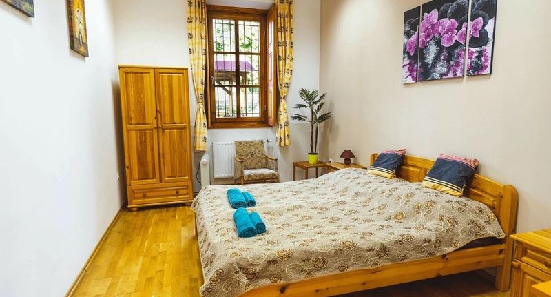 Pokoj se společnou koupelnou se společnou kuchyňkou s manželskou postelí - Tolnay Kúria és Vendégház Nagygörbő, foto 1