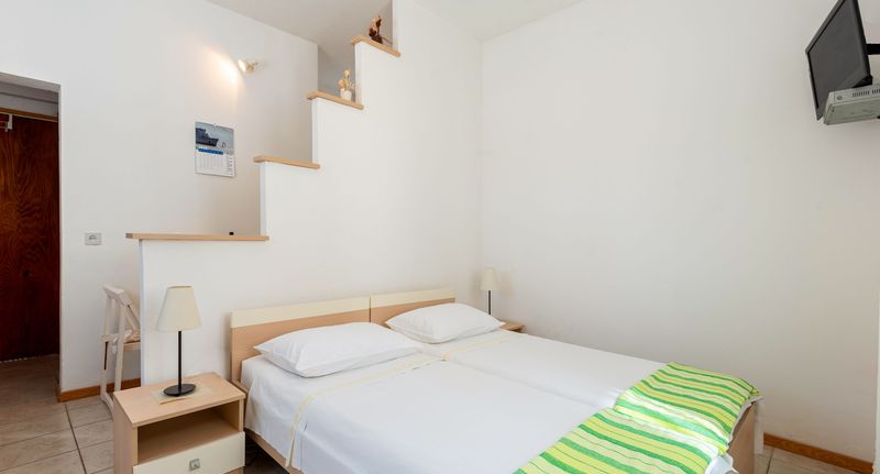 Apartman s klimatizací pro 2 os. s 1 ložnicí AS-11319-a - Apartments By The Sea Jelsa, Hvar - 11319 Jelsa, foto 1