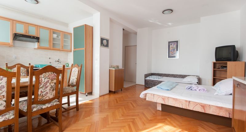 Apartman s klimatizací pro 3 os. s 1 ložnicí AS-6445-b - Apartments By The Sea Turanj, Biograd - 6445 Turanj, foto 1