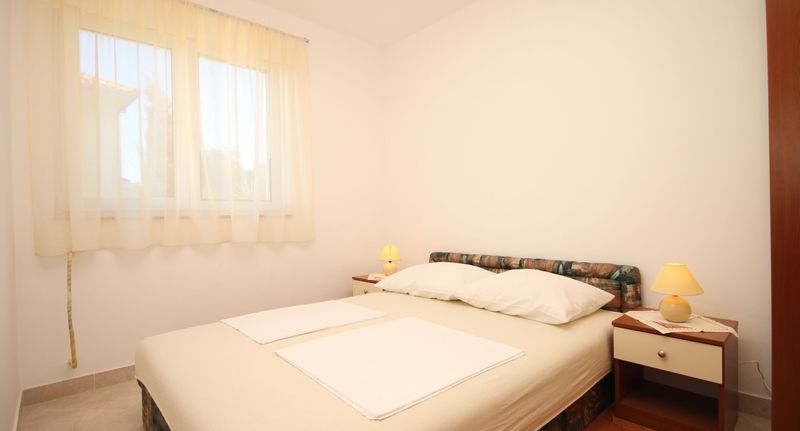 Apartman s klimatizací s balkónem pro 5 os. se 2 ložnicemi A-8507-a - Apartments With Parking Space Seget Vranjica, Trogir - 8507 Seget Vranjica, foto 1