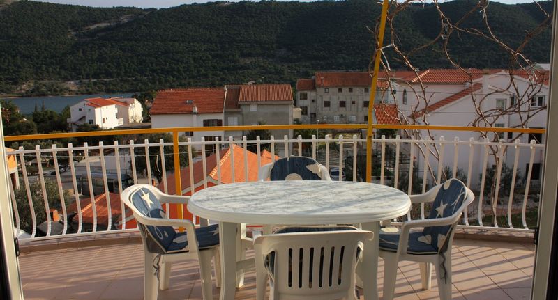 Apartman s klimatizací s terasou pro 4 os. s 1 ložnicí A-4867-b - Apartments With Parking Space Grebaštica, Šibenik - 4867 Grebaštica, foto 1