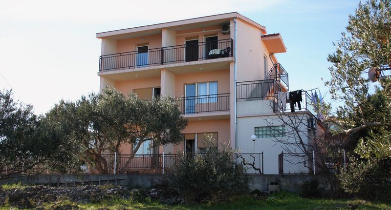 Apartman s klimatizací s balkónem s manželskou postelí s 1 ložnicí A-5998-c - Apartments With Parking Space Slatine, Čiovo - 5998 Slatine, foto 1
