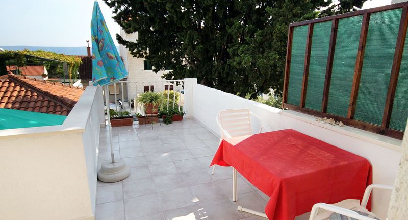 Pokoj s terasou pro 2 os. S-2878-b - Apartments And Rooms With Parking Space Bol, Brač - 2878 Bol, foto 1
