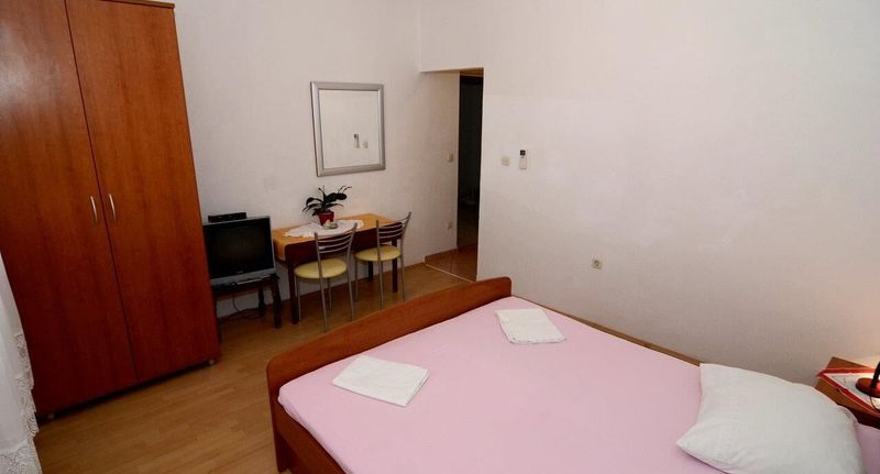 Apartman s klimatizací s terasou s manželskou postelí s 1 ložnicí AS-12211-b - Apartments With Parking Space Makarska - 12211, foto 1