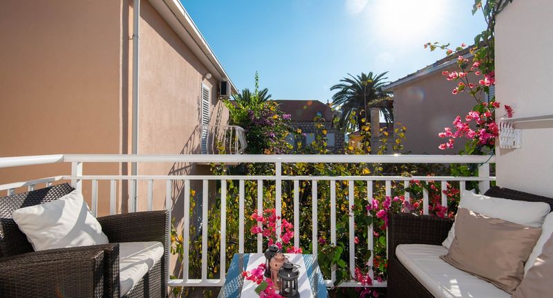 Apartman s klimatizací s terasou pro 4 os. se 2 ložnicemi A-265-b - Apartments By The Sea Orebić Pelješac - 265, foto 1