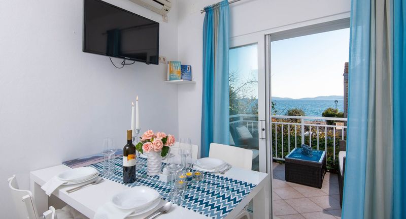 Apartman s klimatizací s terasou pro 4 os. se 2 ložnicemi A-265-c - Apartments By The Sea Orebić Pelješac - 265, foto 1