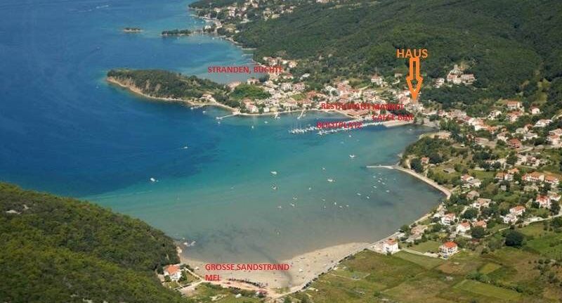 Apartman s klimatizací s terasou pro 8 os. se 4 ložnicemi A-12273-b - Apartments With Parking Space Kampor, Rab - 12273 Kampor, foto 1