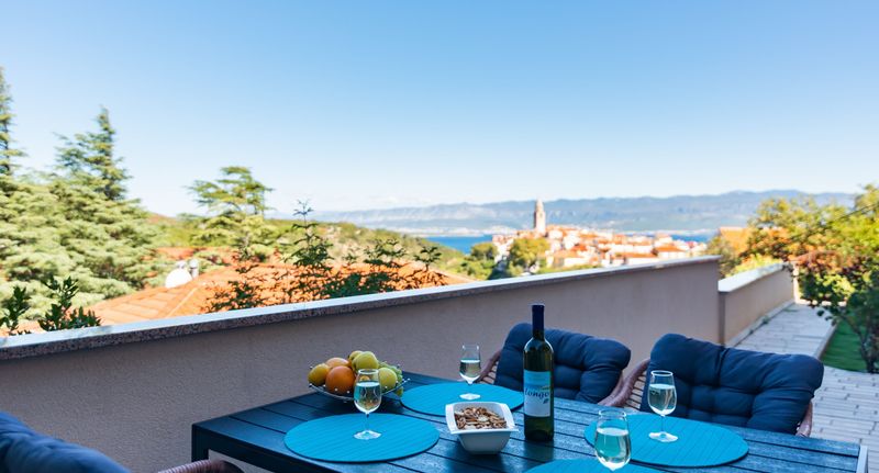 Apartman s klimatizací s terasou pro 6 os. se 2 ložnicemi A-5392-b - Apartments With Parking Space Vrbnik Krk - 5392, foto 1