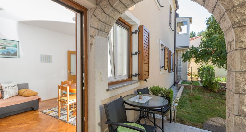 Apartman s klimatizací s terasou s manželskou postelí s 1 ložnicí A-2216-b - Apartments With Parking Space Poreč - 2216, foto 1
