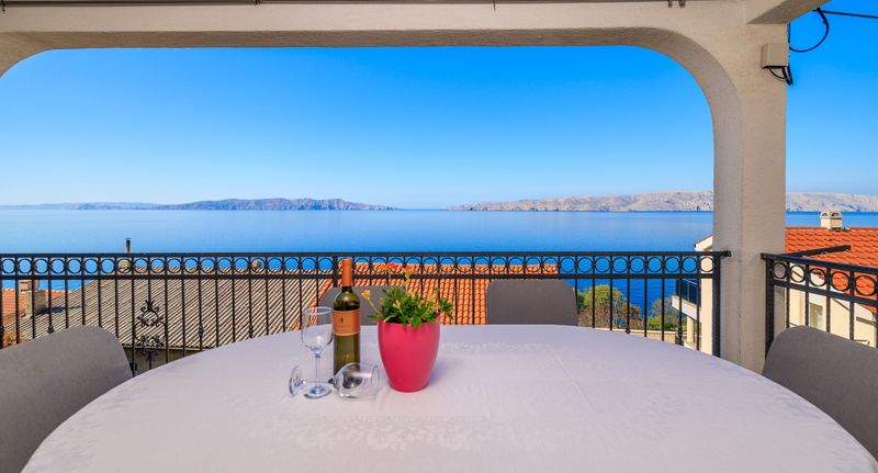 Apartman pro 6 os. se 3 ložnicemi - Apartments Marija Senj, foto 1