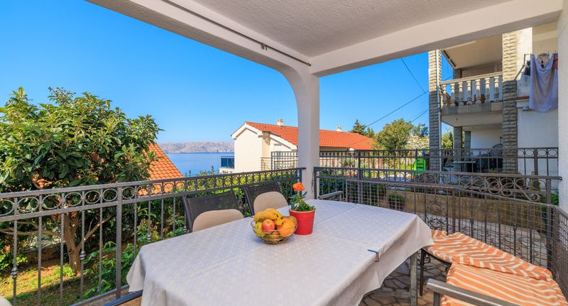 Apartman pro 5 os. se 3 ložnicemi - Apartments Marija Senj, foto 1