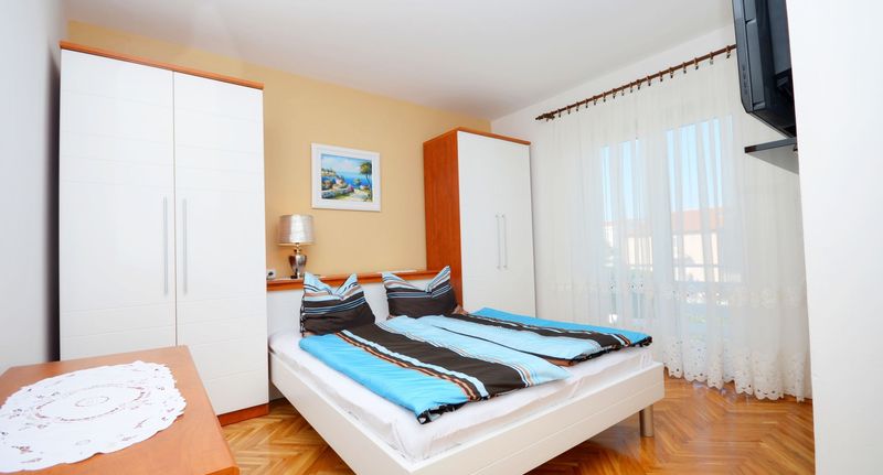 Pokoj pro 2 os. - Apartments and Rooms Nada Novalja, foto 1