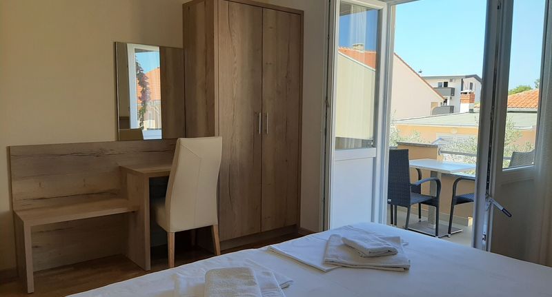 Apartman pro 4 os. se 2 ložnicemi - Apartments EDO Novalja, foto 14