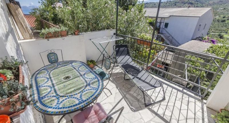 Apartman pro 3 os. se 2 ložnicemi - Apartments Anita Slatine, foto 12
