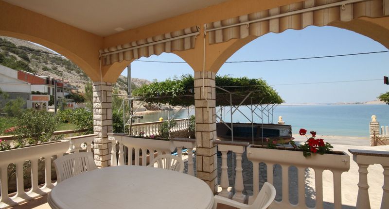 Apartman s klimatizací s terasou pro 4 os. s 1 ložnicí A-6497-a - Apartments By The Sea Metajna, Pag - 6497 Metajna, foto 1