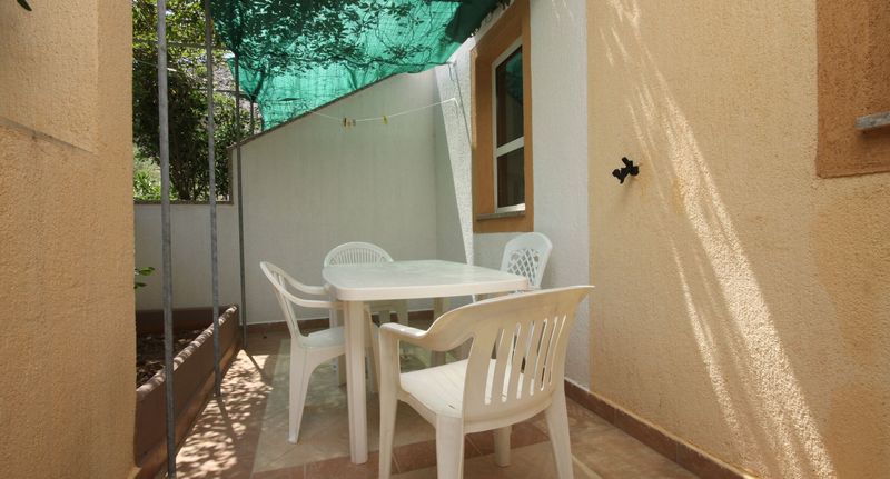 Apartman s klimatizací s terasou pro 6 os. se 2 ložnicemi A-6497-b - Apartments By The Sea Metajna, Pag - 6497 Metajna, foto 1