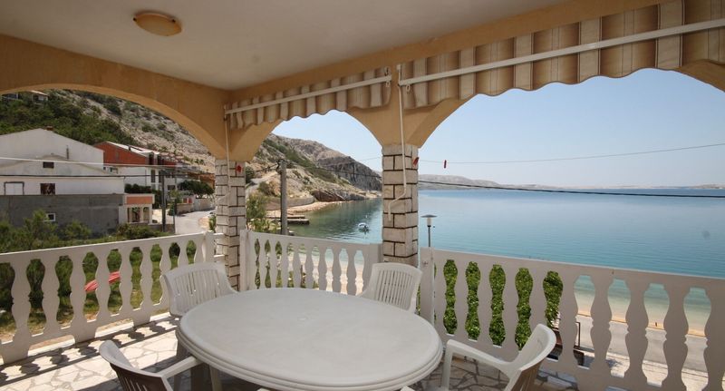 Apartman s klimatizací s terasou pro 4 os. s 1 ložnicí A-6497-c - Apartments By The Sea Metajna, Pag - 6497 Metajna, foto 1