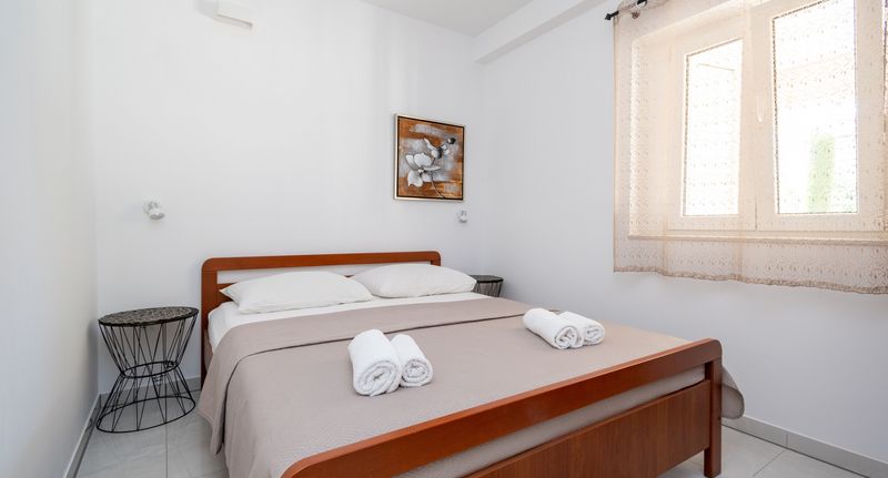 Apartman s klimatizací s terasou s manželskou postelí s 1 ložnicí A-6317-b - Apartments By The Sea Novalja, Pag - 6317 Novalja, foto 1