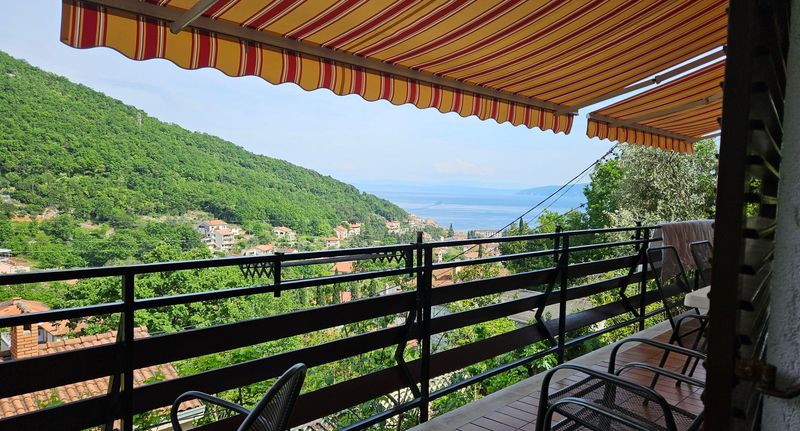 Apartman s klimatizací s terasou pro 8 os. se 3 ložnicemi A-7746-a - Apartments With Parking Space Mošćenička Draga, Opatija - 7746 Mošćenička Draga, foto 1