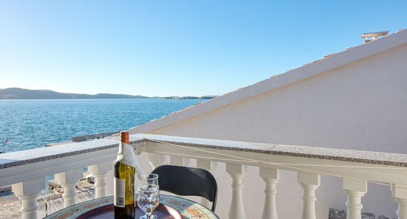 Apartman s klimatizací s terasou pro 4 os. s 1 ložnicí A-4194-a - Apartments By The Sea Brodarica, Šibenik - 4194 Brodarica, foto 1