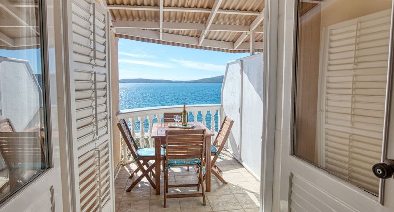 Apartman s klimatizací s terasou pro 4 os. s 1 ložnicí A-4194-c - Apartments By The Sea Brodarica, Šibenik - 4194 Brodarica, foto 1