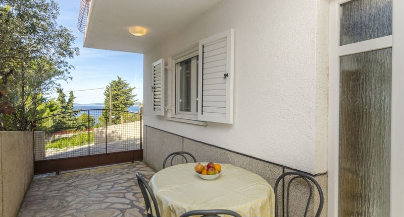 Apartman pro 4 os. se 2 ložnicemi - Apartments Karmela Primosten, foto 1