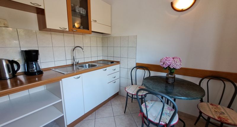 Apartman pro 3 os. s 1 ložnicí - Apartments Karmen Primosten, foto 1