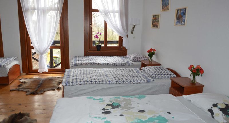 Pokoj pro 6 os. s výhledem na les s výhledem na hory (s možností přistýlky) - Górska Leśniczówka Zubrzyca Górna, foto 1