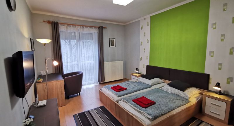 Komfort Standard Plus Apartman (jako celek) pro 4 os. (s možností přistýlky) - Smart Szállás Miskolc, foto 1