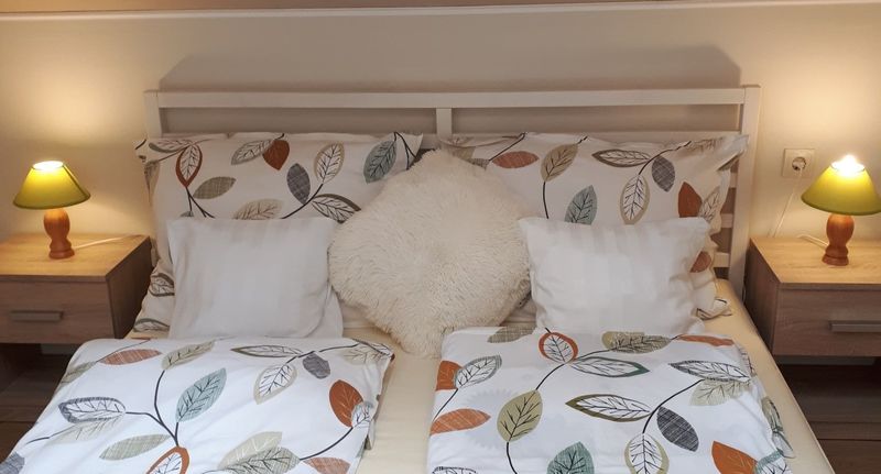 Studio Apartman s manželskou postelí s 1 ložnicí na poschodí - Hédi Vendégház Eger, foto 1