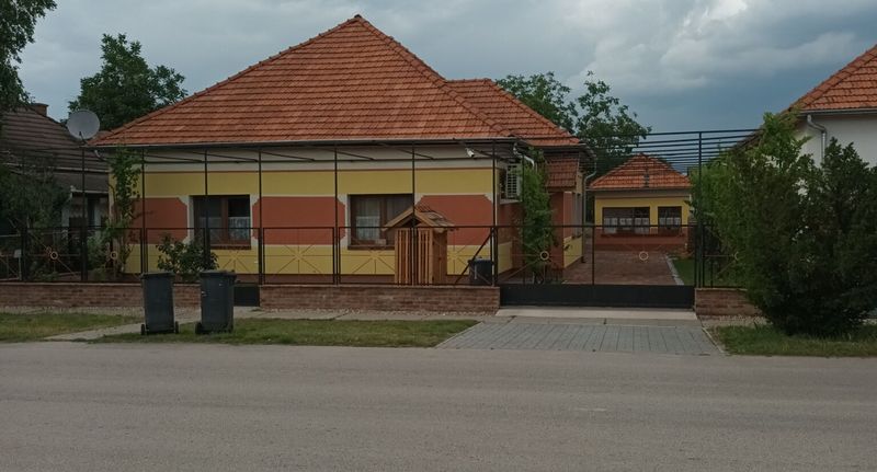 Executive Apartman pro 6 os. se 3 ložnicemi celý Dům - Korona Apartmanház Cserkeszőlő, foto 1