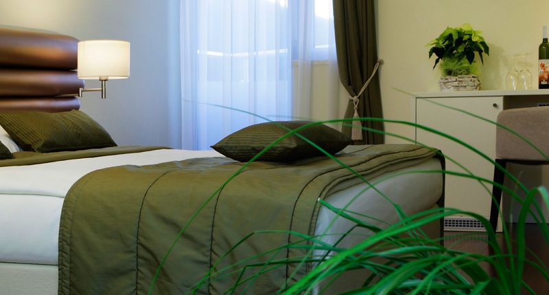Family Pokoj s manželskou postelí na straně bazénu - Hotel Korkyra Vela Luka Korčula, foto 1