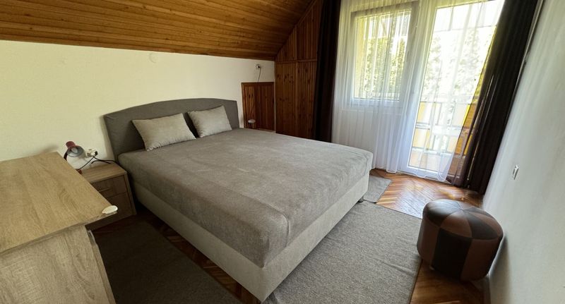 Pokoj s manželskou postelí s výhledem do zahrady na poschodí - BB Vendégház Balatonboglár, foto 1