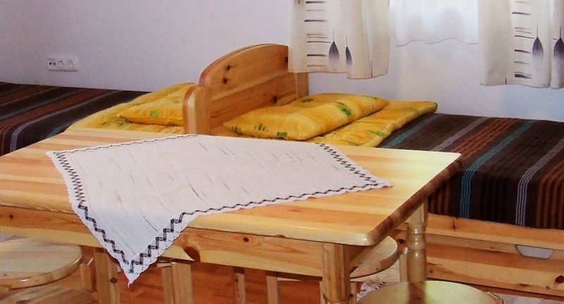 "B" Pokoj pro 3 os. s výhledem do zahrady (s možností přistýlky) - Öreg Bence Háza Füzérkomlós, foto 1