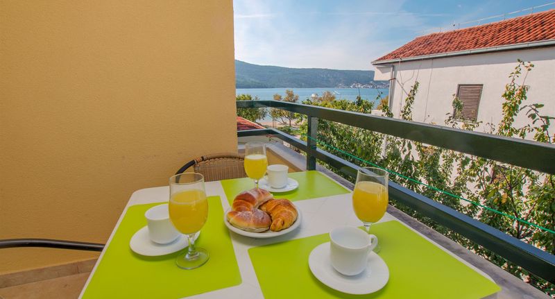 Apartman pro 4 os. se 2 ložnicemi - Apartments Tina Poljica, foto 11