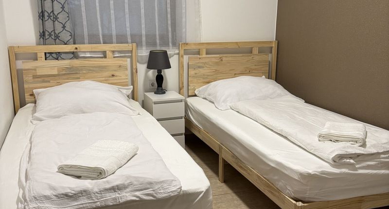 Classic Apartman pro 4 os. se 2 ložnicemi s výhledem do zahrady - Turul Apartmanok Enying- Balatonbozsok, foto 1