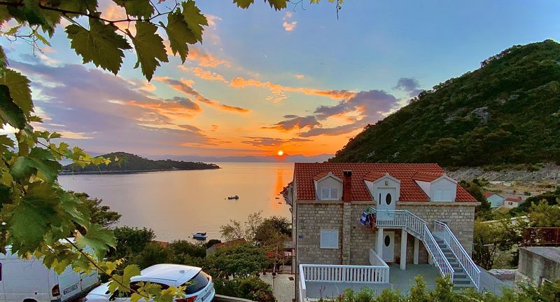 Apartman s klimatizací s terasou pro 7 os. se 3 ložnicemi A-4926-a - Apartments With Parking Space Sobra, Mljet - 4926 Sobra, foto 1