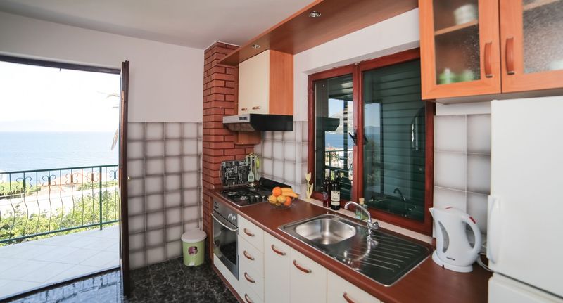 Apartman s klimatizací s balkónem pro 6 os. se 2 ložnicemi A-11588-d - Apartments By The Sea Podaca, Makarska - 11588 Podaca, foto 1