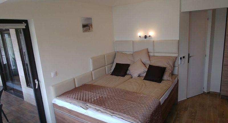 Apartman s klimatizací s manželskou postelí s 1 ložnicí s výhledem na řeku - Duna-parti Apartmanház Leányfalu, foto 1
