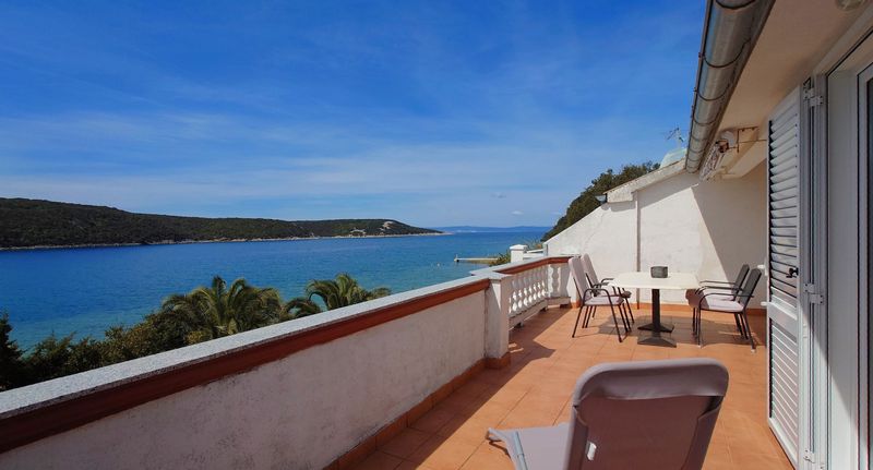 Apartman s klimatizací s terasou pro 4 os. s 1 ložnicí A-15310-c - Apartments By The Sea Kampor, Rab - 15310 Kampor, foto 1